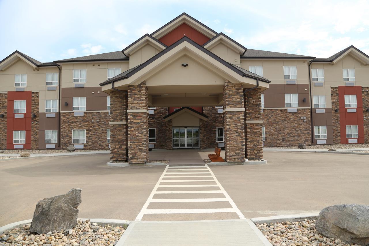 Prairie Moon Inn & Suites Macklin Exterior photo